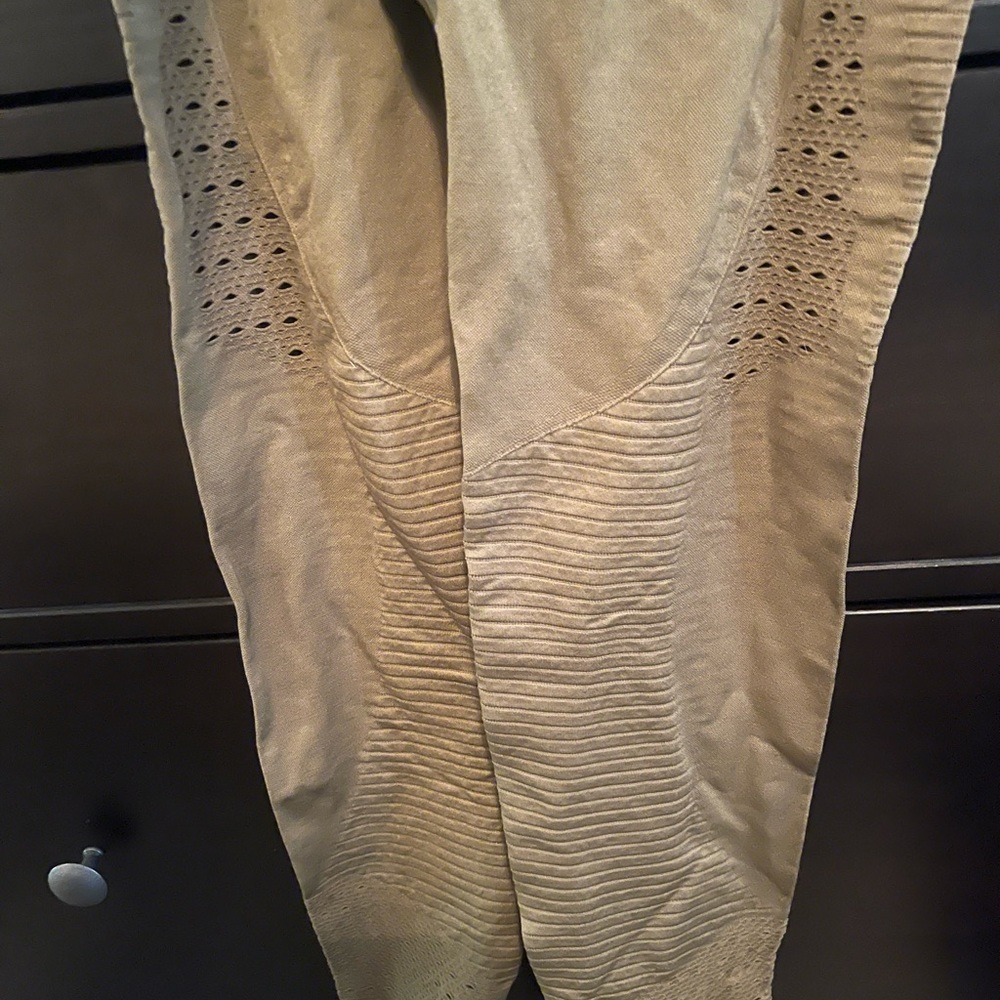 Brand new leggings